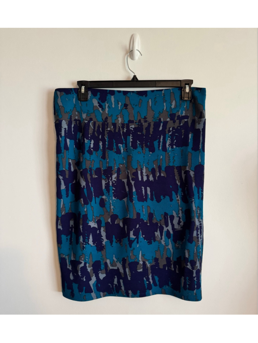 Women's LuLaRoe Midi Skirt 2X Blue Grey Abstract Print - Picture 2 of 4